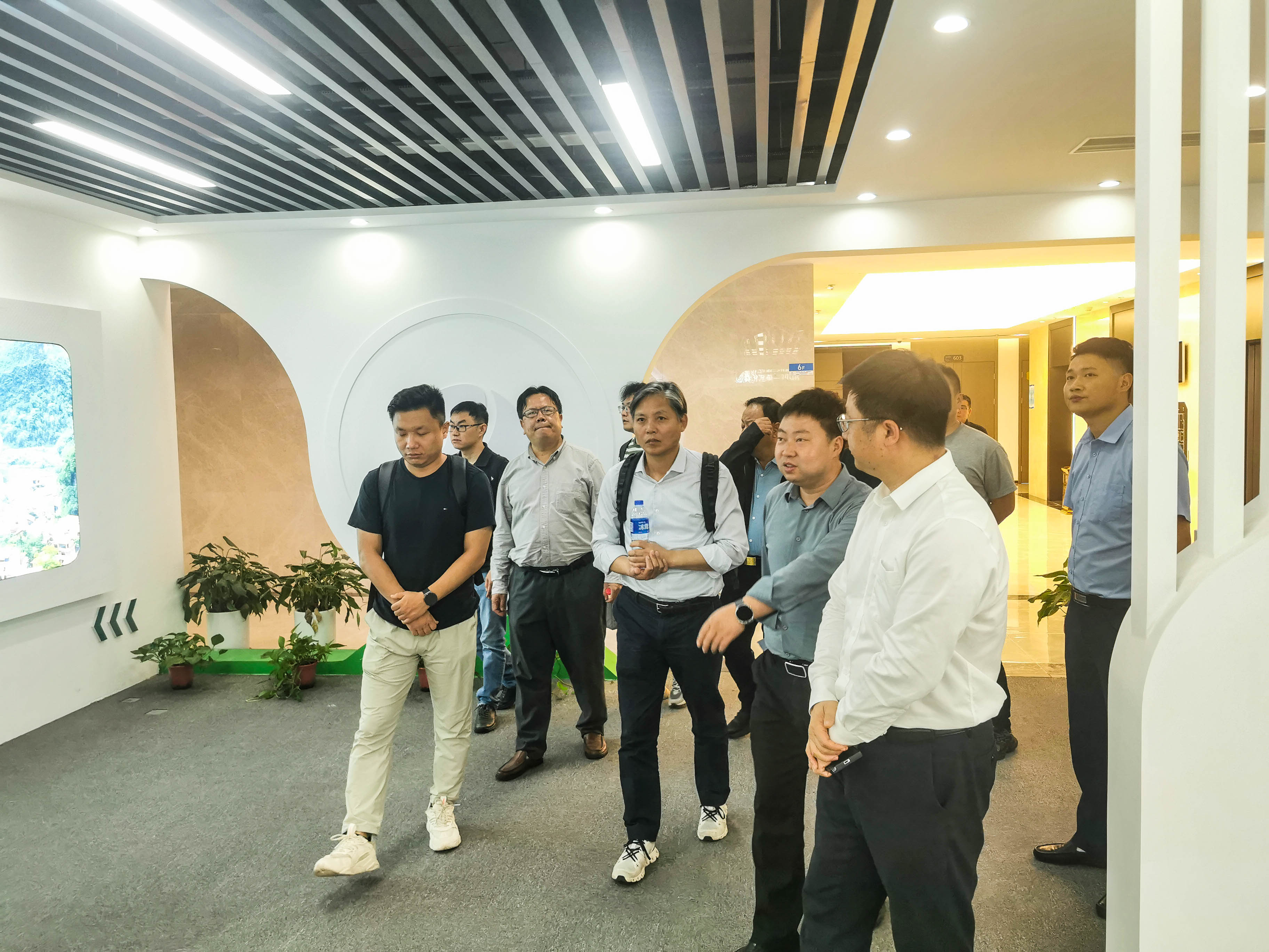 浙江省材料教授团队来我司参观考察